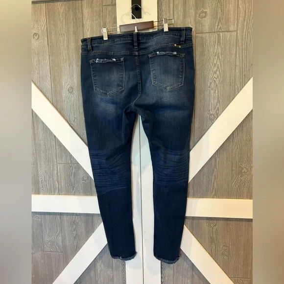 WJ2. Kancan Dark Wash distressed jeans 2XL, 38”W Ins 29”, R 11”. - Picture 3 of 4